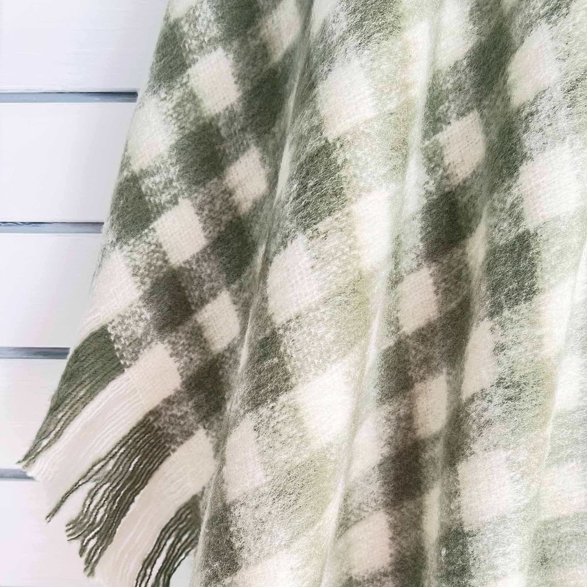 BLISS WOOL MOHAIR BLEND OLIVE/WINTER WHITE