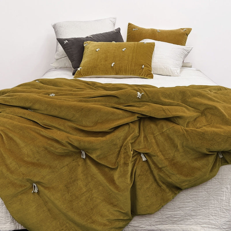Bedspreads & Quilts