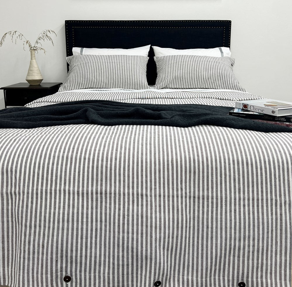 BRAYDEN DUVET COVER GREY - QUEEN