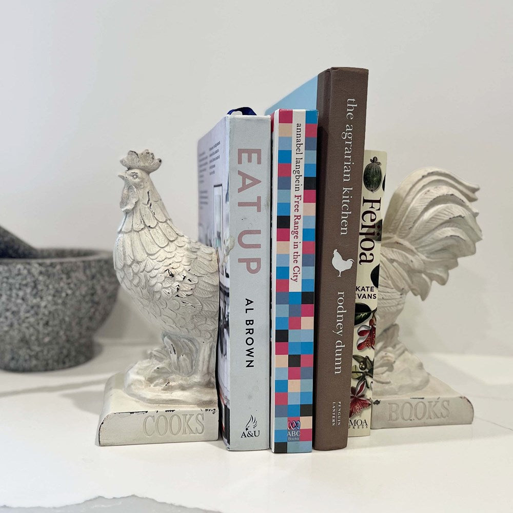 S/2 COUNTRY ROOSTER BOOKENDS FRENCH WHITE 22.2X11X24CM