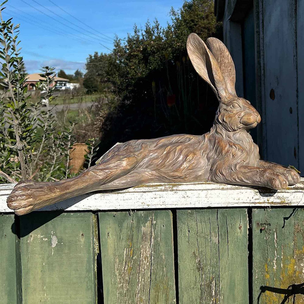 PECAN COUNTRY HARE - RESTING EARTH 46.5X44X32CM