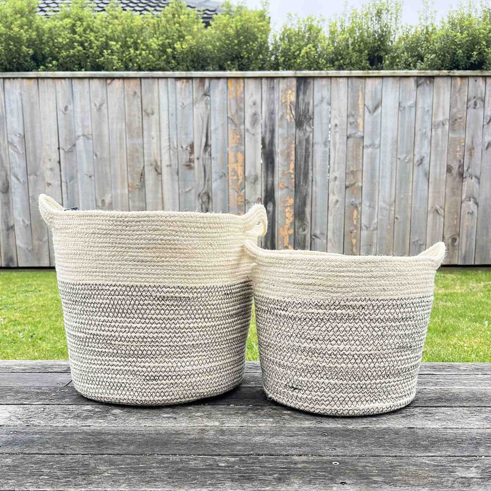 JUTE ROUND BASKETS SET OF 2 NATURAL/WHITE